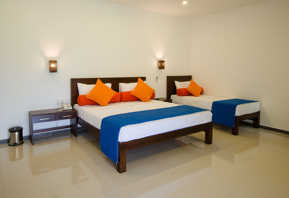 Okwin Resort Kandy Exterior foto